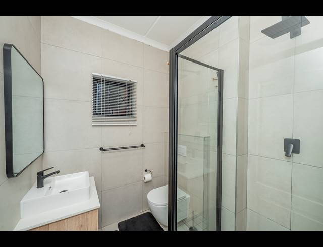 3 BEDROOM APARTMENT FOR SALE IN SANDOWN